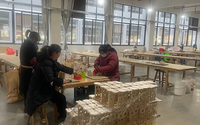 云和木玩企業組團赴德國“搶訂單”